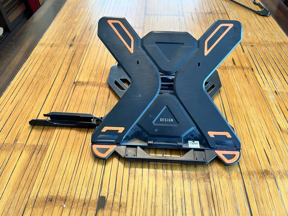 Design Laptop Stand & Phone Holder